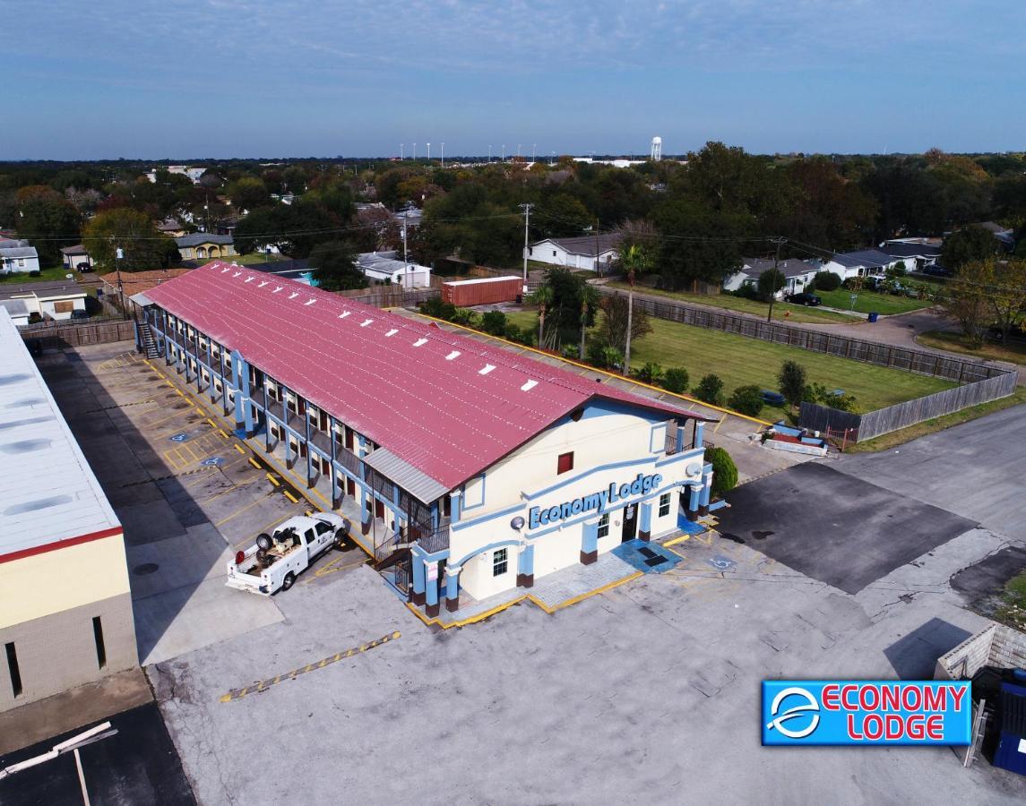 Economy Lodge Texas City Refinery Екстер'єр фото