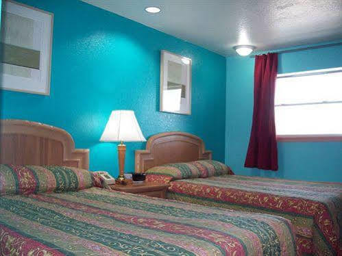 Economy Lodge Texas City Refinery Екстер'єр фото