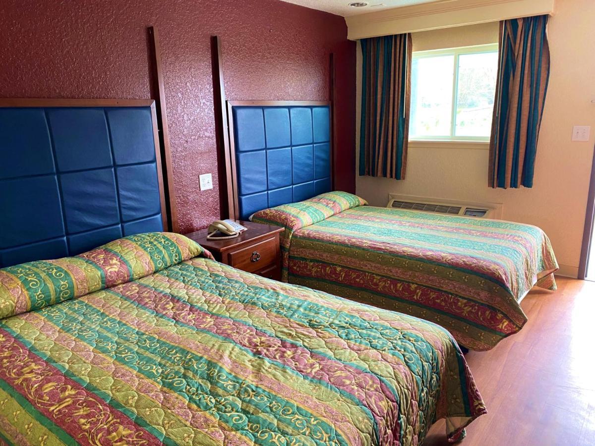Economy Lodge Texas City Refinery Екстер'єр фото