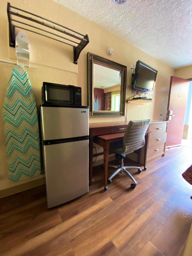 Economy Lodge Texas City Refinery Екстер'єр фото