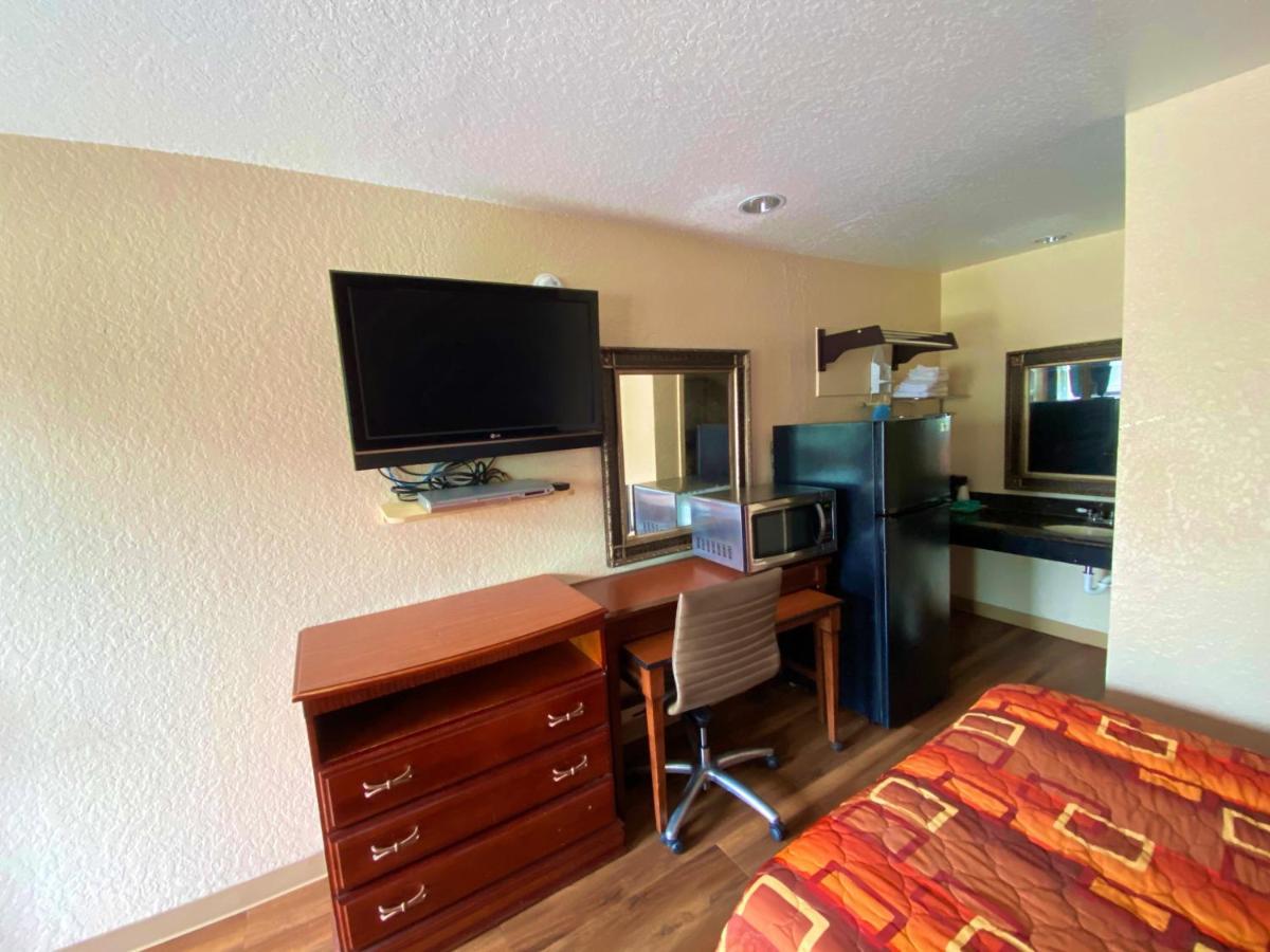 Economy Lodge Texas City Refinery Екстер'єр фото